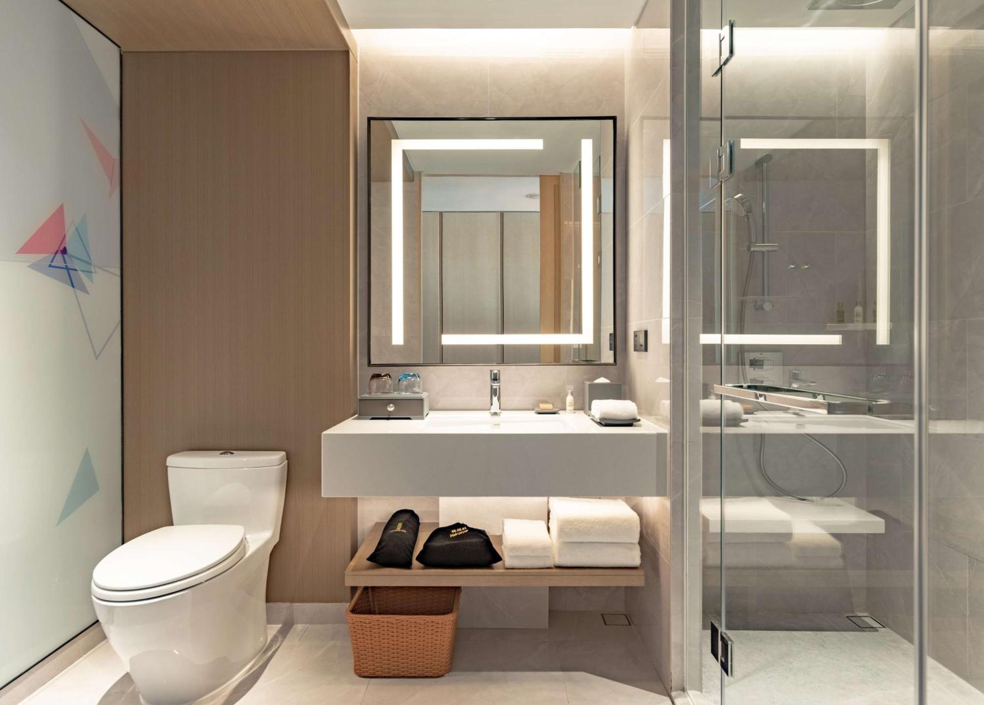 Hilton Garden Inn Shenzhen World Exhibition & Convention Center Exteriör bild